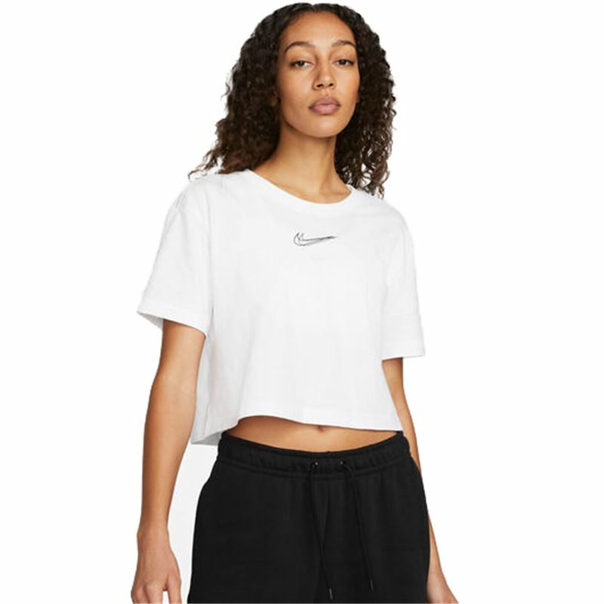 Camiseta de manga corta para mujer Nike Sportswear Blanca