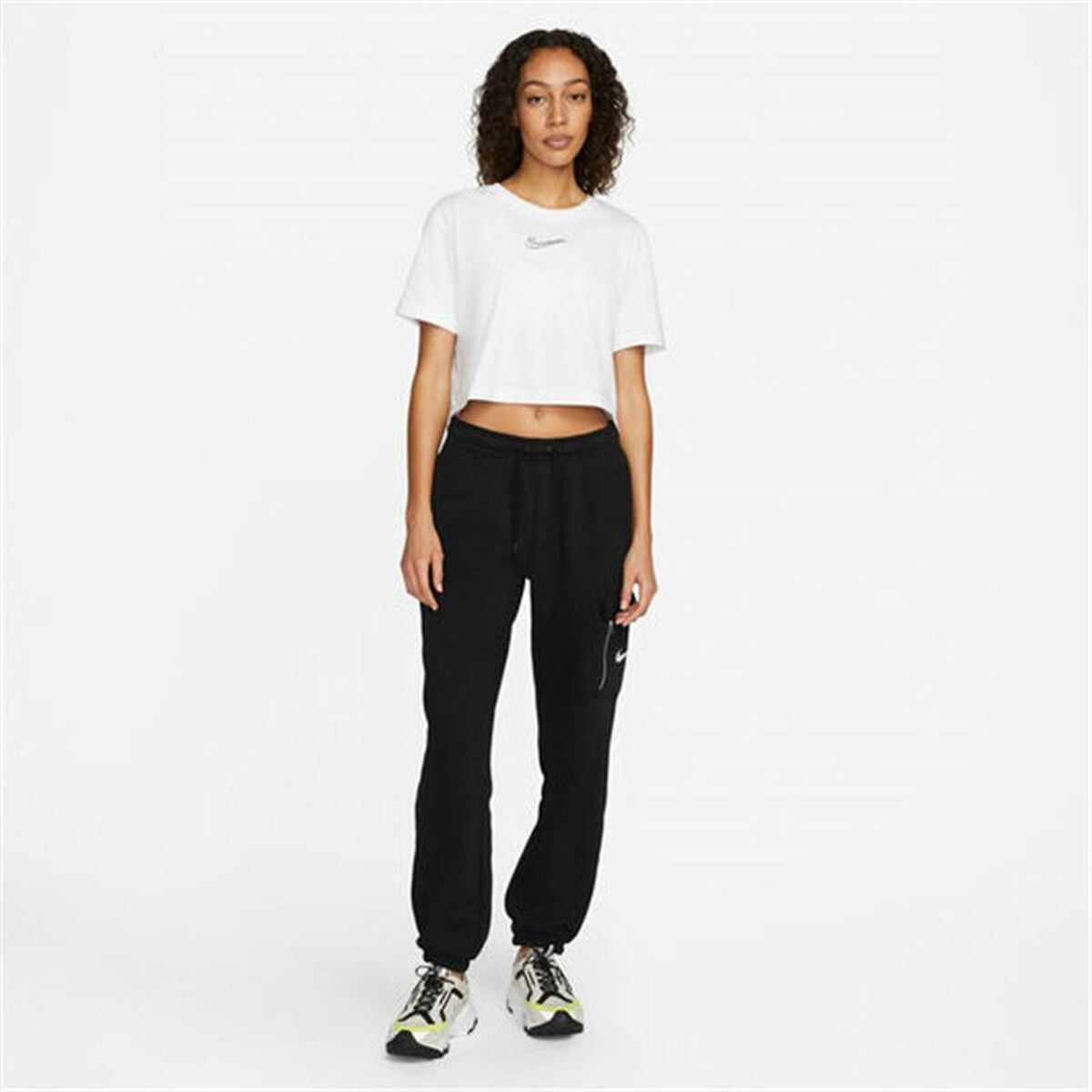 Camiseta de manga corta para mujer Nike Sportswear Blanca